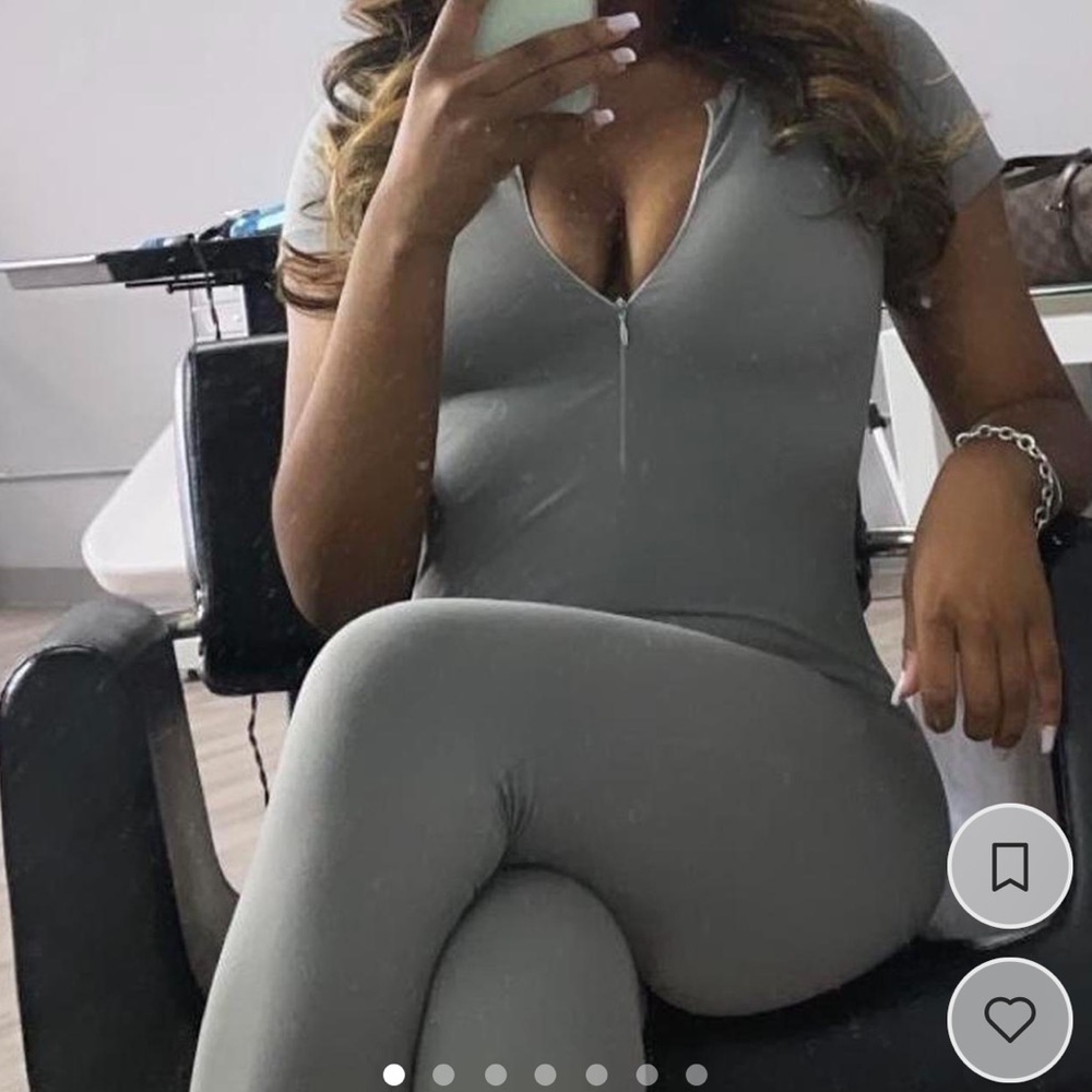 Matte Brand’s “Short Sleeved Body Suit” in Grey !